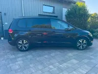 Gebraucht VW Touran Comfortline 150 PS (110 kW) 2024 Schwarz Van / Kleinbus