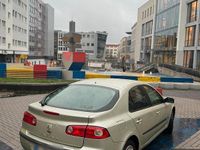 Gebraucht Renault Laguna II 135 PS (99 kW) 2005 Silber Limousine