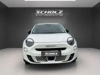 Neu Fiat 600 La Prima 110 PS (80 kW) 2025 Gelato weiß SUV