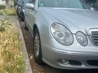 Gebraucht Mercedes E240 177 PS (130 kW) 2002 Silber Limousine