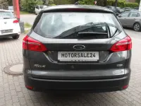 Gebraucht Ford Focus Cool & Connect 125 PS (91 kW) 2018 Grau Kombi