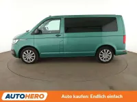 Second-hand VW Multivan Trendline 150 CP (110 kW) 2021 Verde Monovolum