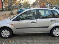 Gebraucht Ford Fiesta 60 PS (44 kW) 2006 Silber Kleinwagen