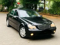 Gebraucht Mercedes C220 143 PS (105 kW) 2002 Schwarz Limousine