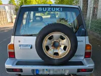 Usata Suzuki Vitara 131 CV (96 kW) 1997 Grigio Berlina