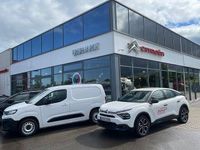 Gebraucht Citroën e-C4 Feel 100 kW (136 PS) 2023 Weiß (polarweiss /zweis) Limousine