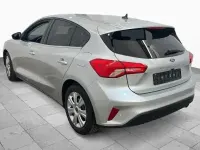 Używany Ford Focus Cool & Connect 319 KM (234 kW) 2021 Srebrny Sedan/Limuzyna