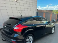 Gebraucht Ford Focus 150 PS (110 kW) 2011 Schwarz Kleinwagen