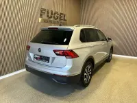 Używany VW Tiguan Active 150 KM (110 kW) 2021 Srebrny SUV