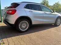 Gebraucht Mercedes GLA200 136 PS (100 kW) 2018 Silber SUV