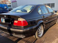 Gebraucht BMW 318 118 PS (86 kW) 2000 Schwarz Limousine