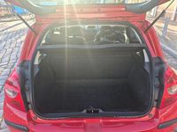 Gebraucht Renault Clio II 75 PS (55 kW) 2008 Rot Kleinwagen