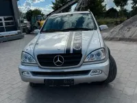 Gebraucht Mercedes ML270 163 PS (119 kW) 2003 Silber SUV