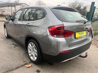Gebraucht BMW X1 177 PS (130 kW) 2011 Grau SUV