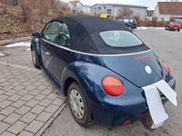 Gebraucht VW New Beetle 75 PS (55 kW) 2004 Blau Kleinwagen