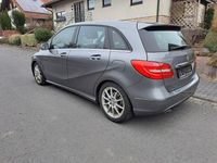 Gebraucht Mercedes B200 136 PS (100 kW) 2014 Grau Van / Kleinbus