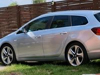 Gebraucht Opel Astra 194 PS (142 kW) 2014 Grau Kombi