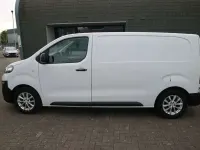 Gebraucht Opel Vivaro Edition 144 PS (105 kW) 2023 Casablancaweiss/glacier/arctic Van / Kleinbus
