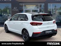 Gebraucht Hyundai i30 140 PS (102 kW) 2025 Atlas white Limousine