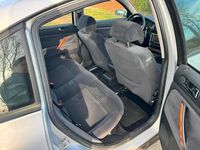 Gebraucht VW Passat 125 PS (91 kW) 1997 Silber Limousine