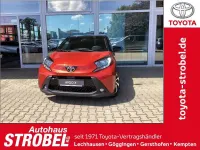Gebraucht Toyota Aygo X Team 72 PS (52 kW) 2024 Chili red / night sky black SUV