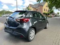 Gebraucht Mazda 2 Center-Line 75 PS (55 kW) 2016 Grau Limousine