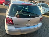 Gebraucht VW Polo Edition 80 PS (58 kW) 2009 Silber Kleinwagen