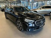 Gebraucht Mercedes E300 197 PS (144 kW) 2024 Metalliclack obsidianschwarz metallic Kombi