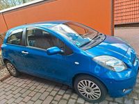 Gebraucht Toyota Yaris 99 PS (72 kW) 2011 Blau Kleinwagen