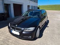 Gebraucht BMW 320 184 PS (135 kW) 2011 Schwarz Limousine