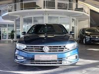 Gebraucht VW Passat 190 PS (139 kW) 2020 Aquamarinblau Kombi