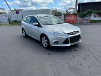 Gebraucht Ford Focus 116 PS (85 kW) 2012 Silber Kombi