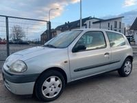 Gebraucht Renault Clio II 90 PS (66 kW) 1999 Grau Kleinwagen