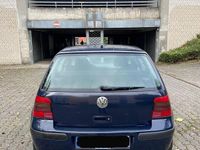Gebraucht VW Golf IV 105 PS (77 kW) 2002 Blau Kleinwagen