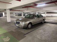Gebraucht Mercedes E240 Elegance 170 PS (125 kW) 1999 Silber Limousine