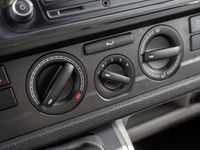 Gebraucht VW Transporter 102 PS (75 kW) 2019 Grün Van