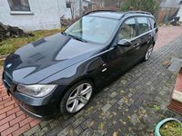 Gebraucht BMW 320 163 PS (119 kW) 2007 Schwarz Kombi