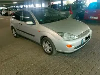 Gebraucht Ford Focus 101 PS (74 kW) 2001 Silber Limousine