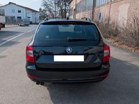 Gebraucht Skoda Superb Exclusive 170 PS (125 kW) 2015 Schwarz Limousine