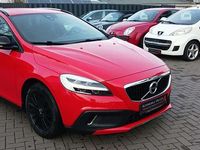 Gebraucht Volvo V40 CC 150 PS (110 kW) 2016 Passion red / solid Kombi