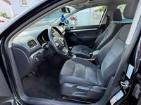 Gebraucht VW Golf VI Highline 140 PS (102 kW) 2011 Deep black perleffekt Kleinwagen