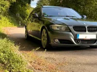 Gebraucht BMW 330 453 PS (333 kW) 2009 Grün Kombi