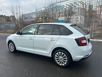 Gebraucht Skoda Rapid Ambition 95 PS (69 kW) 2018 Weiß Kleinwagen