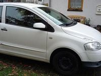 Gebraucht VW Fox 54 PS (39 kW) 2009 Weiß Kleinwagen