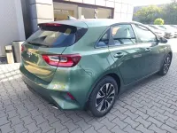 Neu Kia Ceed Gold 140 PS (102 kW) 2025 Grün Kleinwagen
