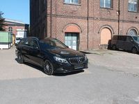 Gebraucht Mercedes E350 258 PS (189 kW) 2016 Schwarz Limousine