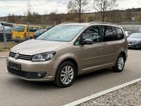 Gebraucht VW Touran Style 140 PS (102 kW) 2011 Braun Van / Kleinbus