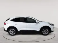 Gebraucht Ford Kuga Titanium 152 PS (111 kW) 2023 Frozen white SUV