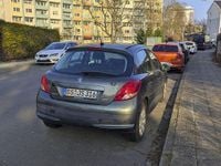 Gebraucht Peugeot 207 Tendance 95 PS (69 kW) 2010 Grau Limousine