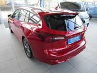Neu Ford Focus ST-Line 125 PS (91 kW) 2025 Rot Kombi